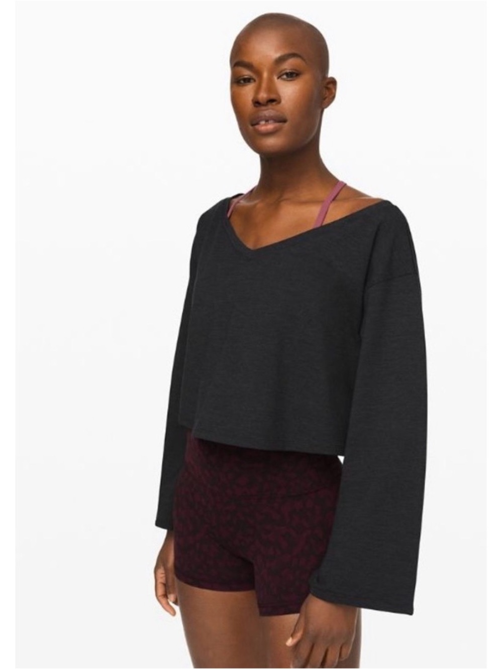 Cropped V-Neck Long Sleeve Top in Black